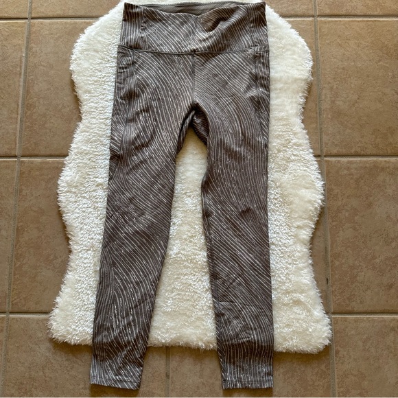 Calia by Carrie Underwood Cropped Athletics Leggings with Pockets Size S - Picture 1 of 6